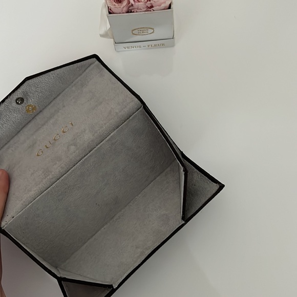 GUCCI SUNGLASS CASE - Picture 3 of 4